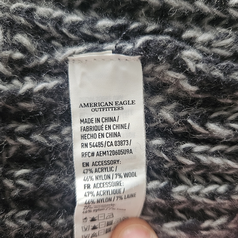 NWOT AE/American Eagle Cozy Shaker Stitch Beanie Hat - Picture 3 of 3